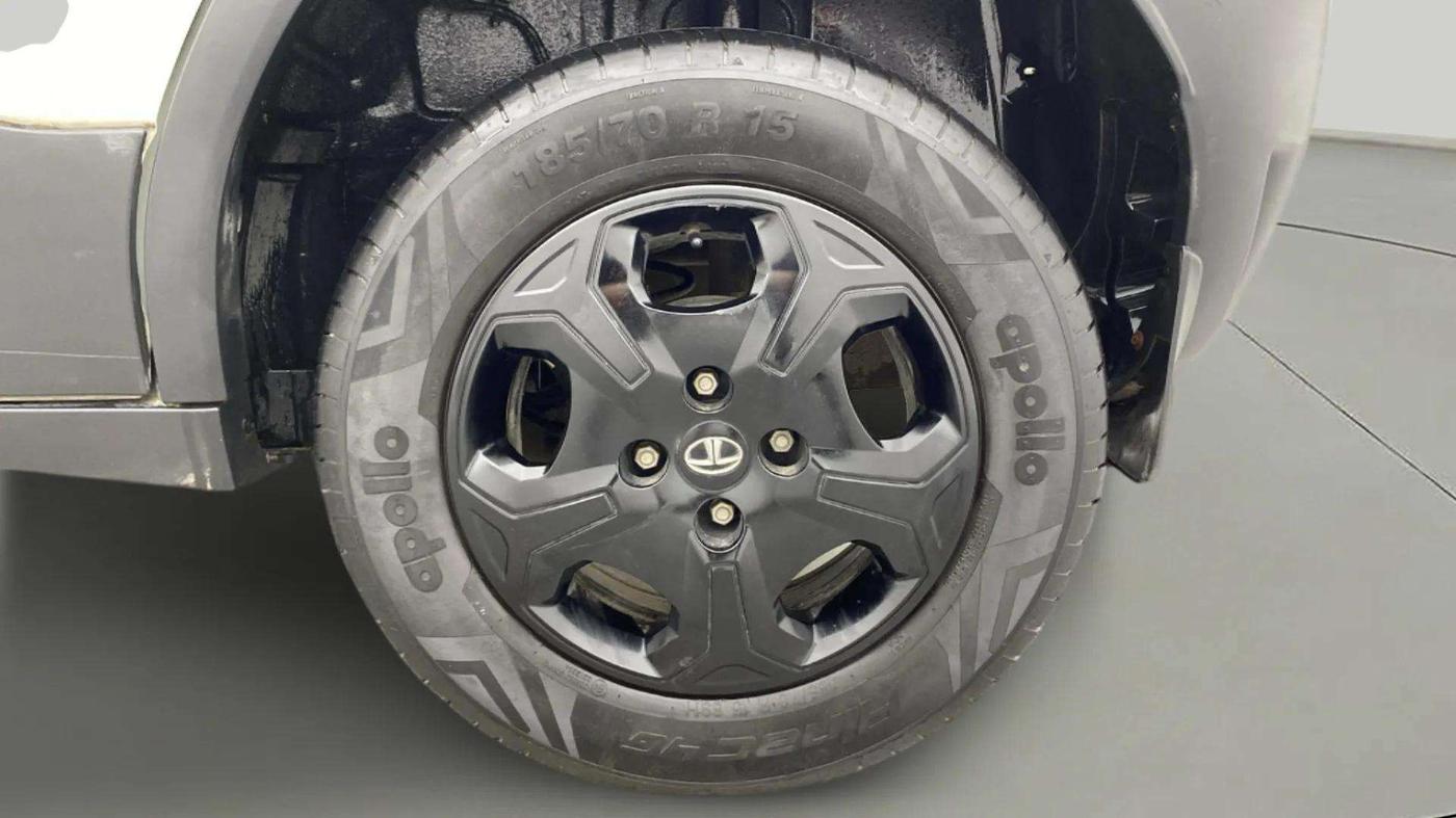 2021 Tata PUNCH ACCOMPLISHED MT, Petrol, Manual, 17,688 km, Left Rear Wheel