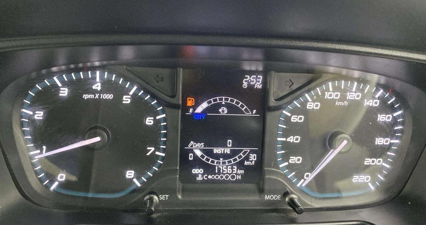 2021 Tata PUNCH ACCOMPLISHED MT, Petrol, Manual, 17,688 km, Odometer Image