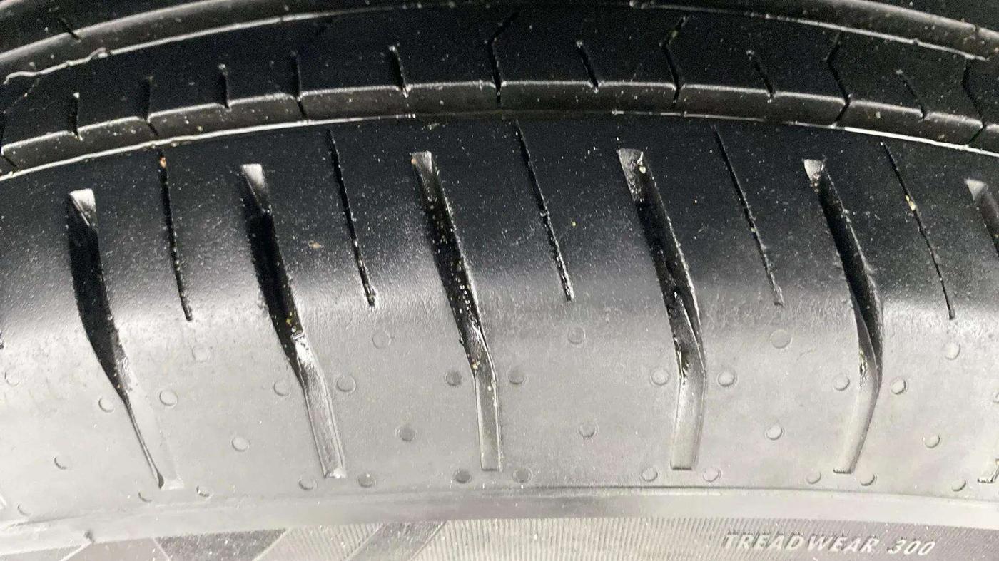 2021 Tata PUNCH ACCOMPLISHED MT, Petrol, Manual, 17,688 km, Right Rear Tyre Tread