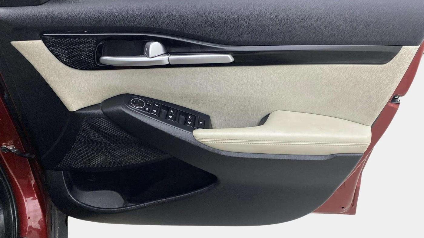 2020 KIA SELTOS HTX 1.5 PETROL, Petrol, Manual, 53,780 km, Driver Side Door Panels Control