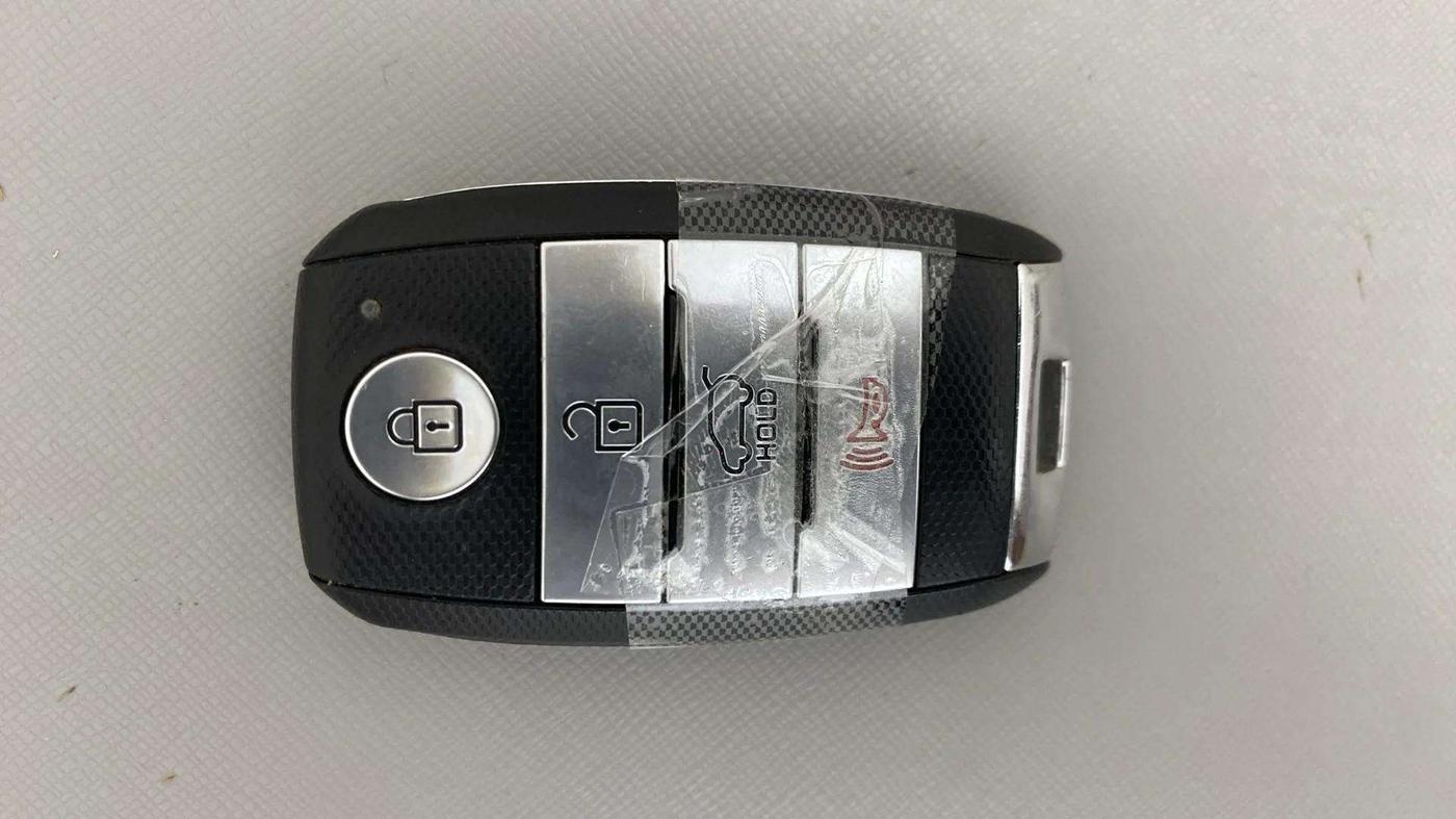 2020 KIA SELTOS HTX 1.5 PETROL, Petrol, Manual, 53,780 km, Key Close Up