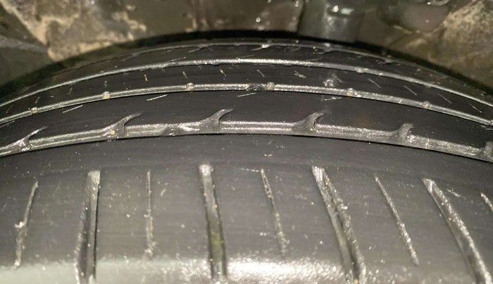 2020 KIA SELTOS HTX 1.5 PETROL, Petrol, Manual, 53,780 km, Left Front Tyre Tread