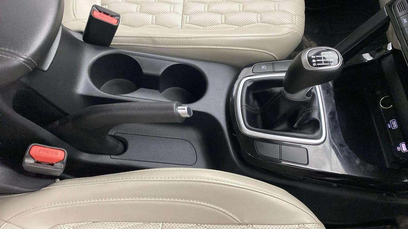 2020 KIA SELTOS HTX 1.5 PETROL, Petrol, Manual, 53,780 km, Gear Lever