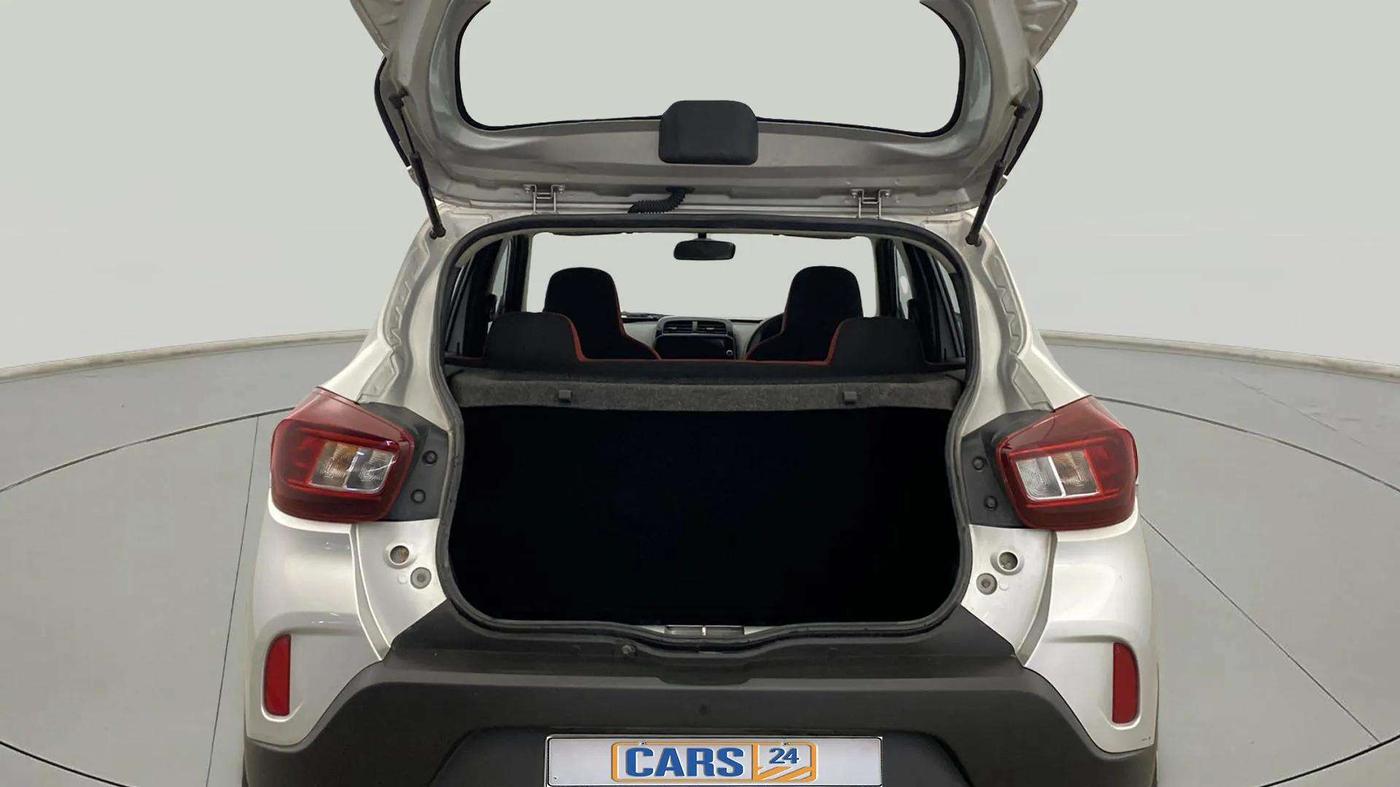 2022 Renault Kwid RXT 1.0 (O), Petrol, Manual, 24,532 km, Boot Inside