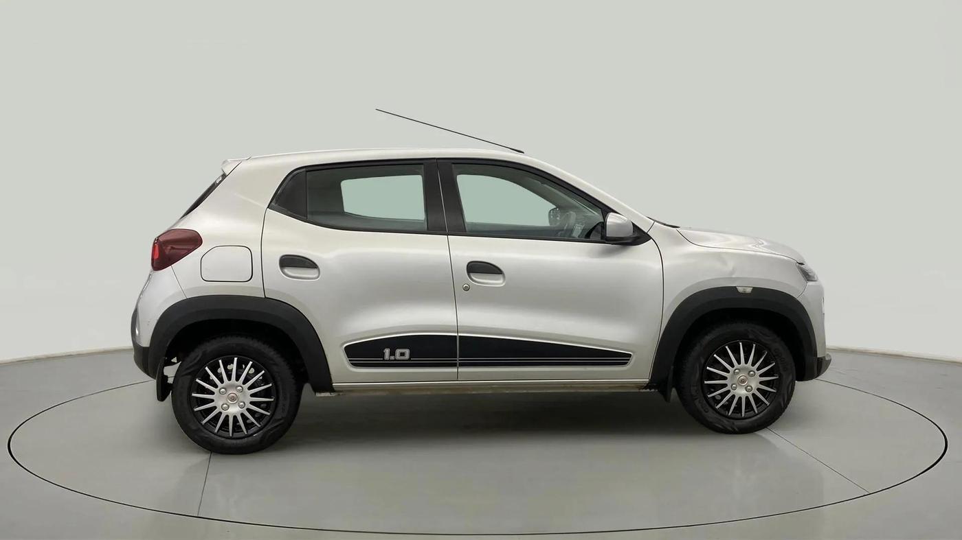 2022 Renault Kwid RXT 1.0 (O), Petrol, Manual, 24,532 km, Right Side View