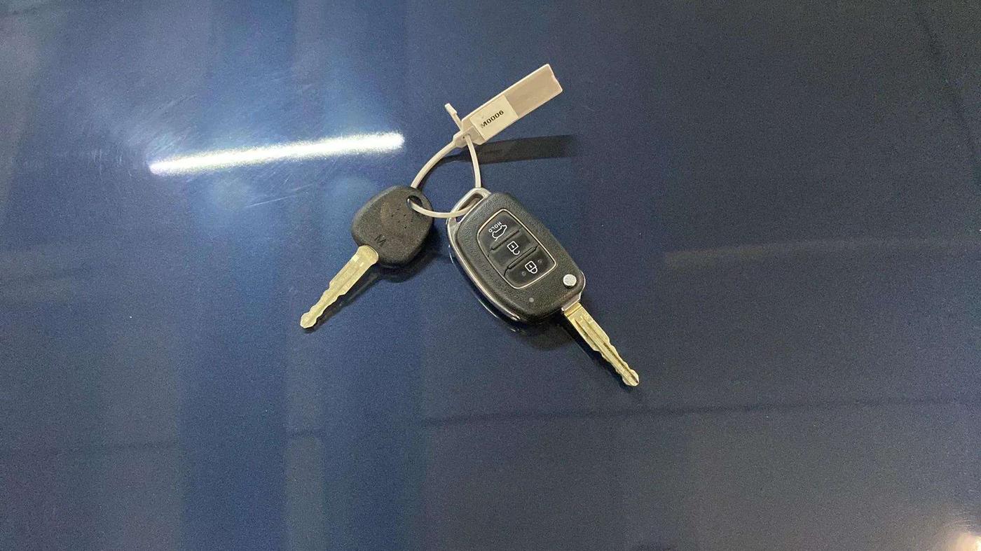 2022 Hyundai VENUE S(O) 1.2, Petrol, Manual, 50,891 km, Key Close Up