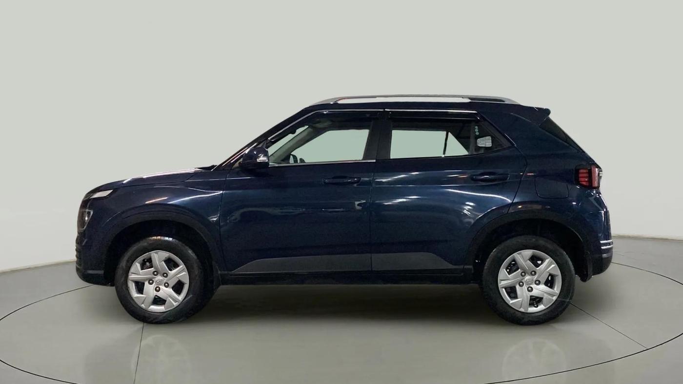 2022 Hyundai VENUE S(O) 1.2, Petrol, Manual, 50,891 km, Left Side