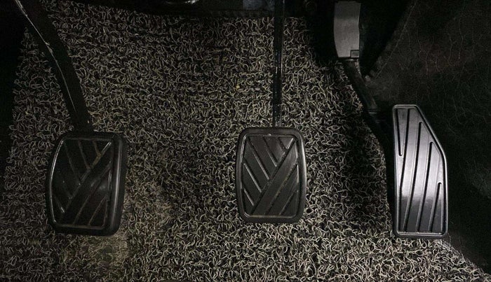 2021 Maruti XL6 ZETA MT, Petrol, Manual, 67,517 km, Pedals