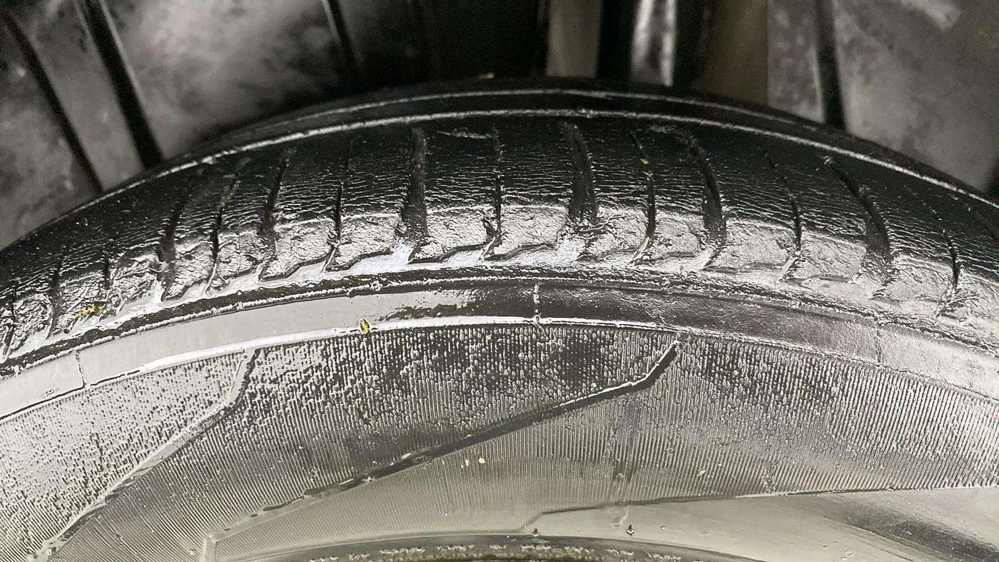 2021 Maruti XL6 ZETA MT, Petrol, Manual, 67,517 km, Left Rear Tyre Tread