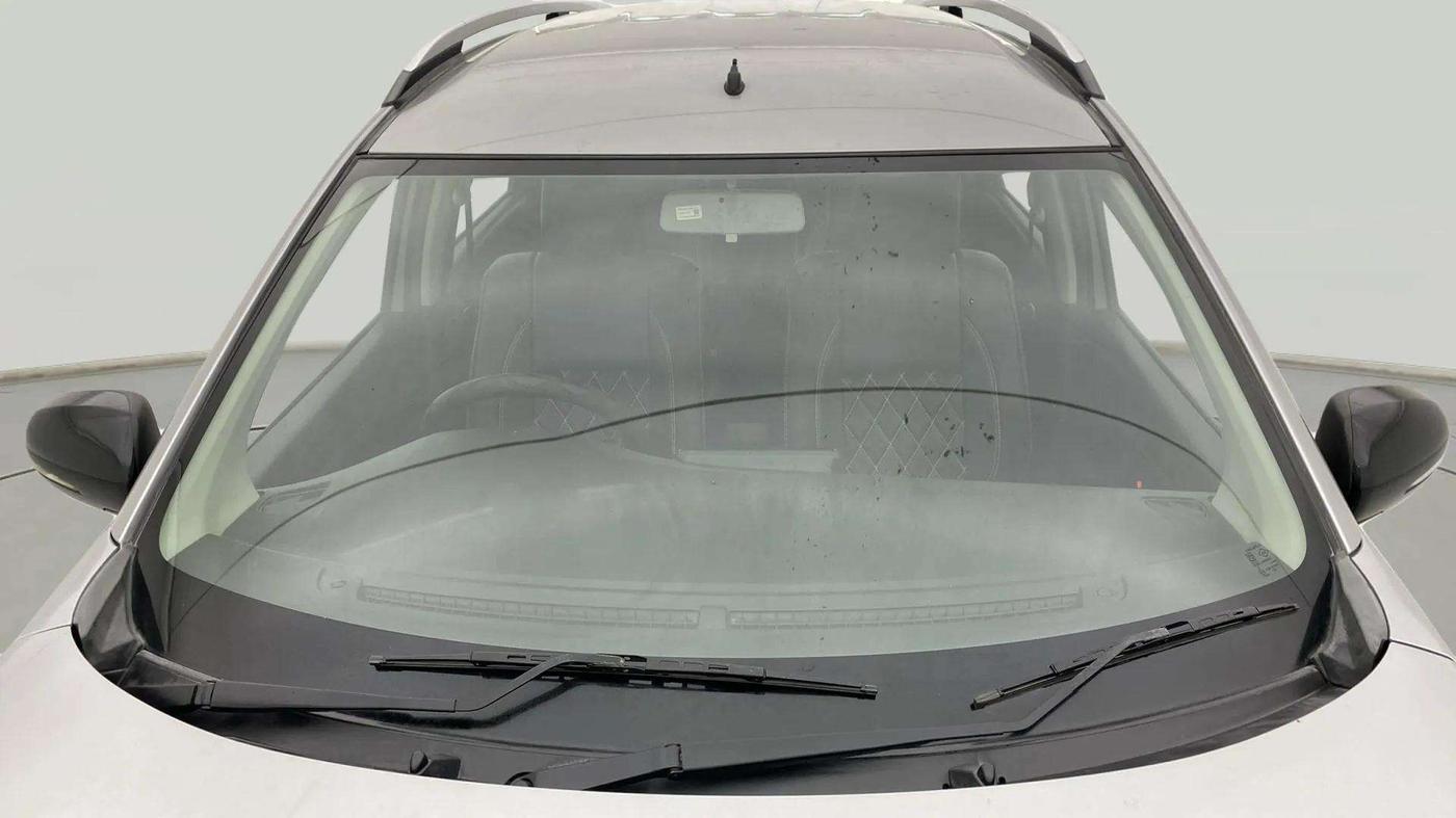 2021 Maruti XL6 ZETA MT, Petrol, Manual, 67,517 km, Front Windshield