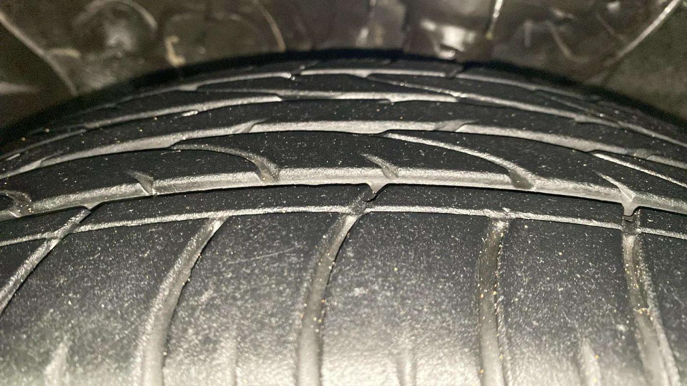 2018 Hyundai Creta SX AT 1.6 DIESEL, Diesel, Automatic, 56,803 km, Left Front Tyre Tread
