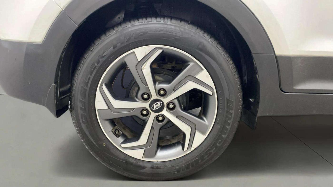 2018 Hyundai Creta SX AT 1.6 DIESEL, Diesel, Automatic, 56,803 km, Right Rear Wheel