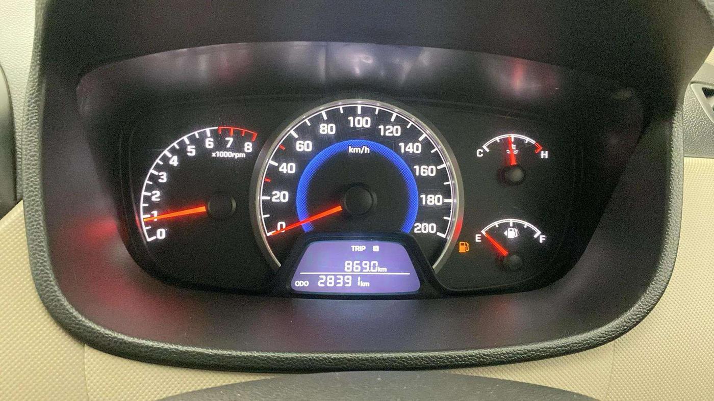 2016 Hyundai Grand i10 SPORTZ 1.2 KAPPA VTVT, Petrol, Manual, 28,379 km, Odometer Image