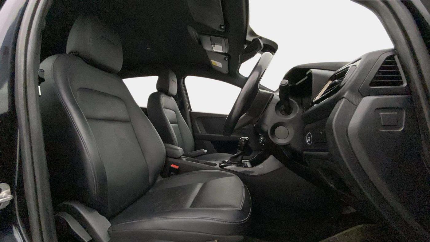2022 Tata ALTROZ XZA PLUS DARK EDTION, Petrol, Automatic, 60,776 km, Right Side Front Door Cabin