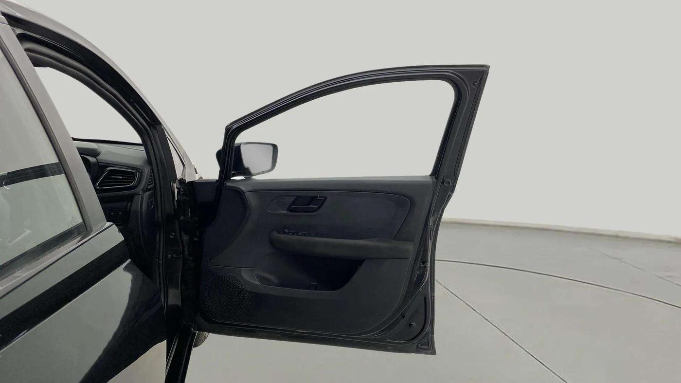 2022 Tata ALTROZ XZA PLUS DARK EDTION, Petrol, Automatic, 60,776 km, RHS Front Door