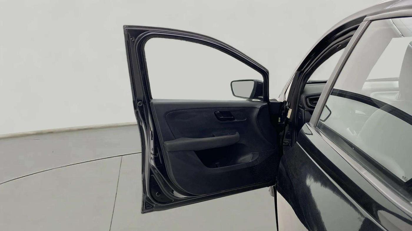 2022 Tata ALTROZ XZA PLUS DARK EDTION, Petrol, Automatic, 60,776 km, LHS Front Door