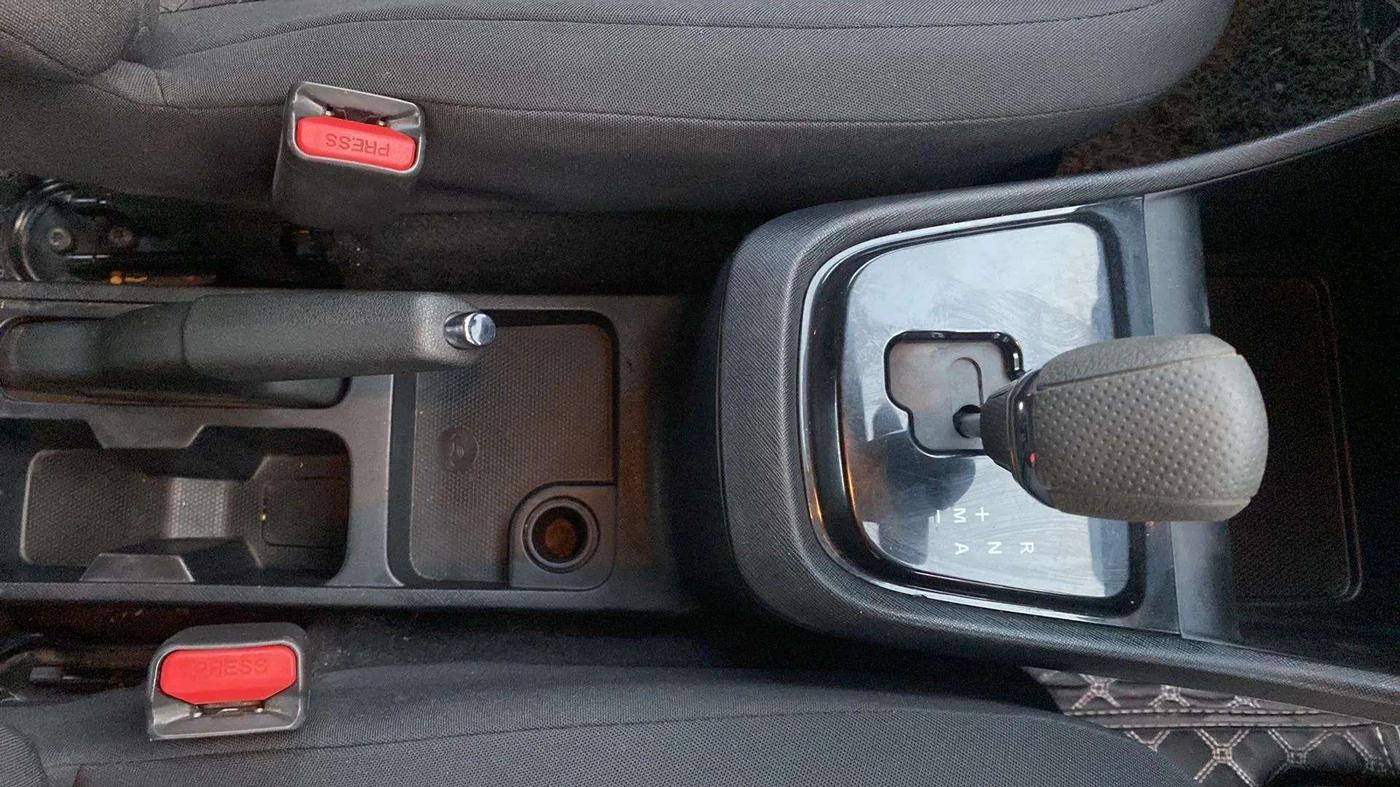 2023 Tata PUNCH ADVENTURE AMT, Petrol, Automatic, 41,239 km, Gear Lever