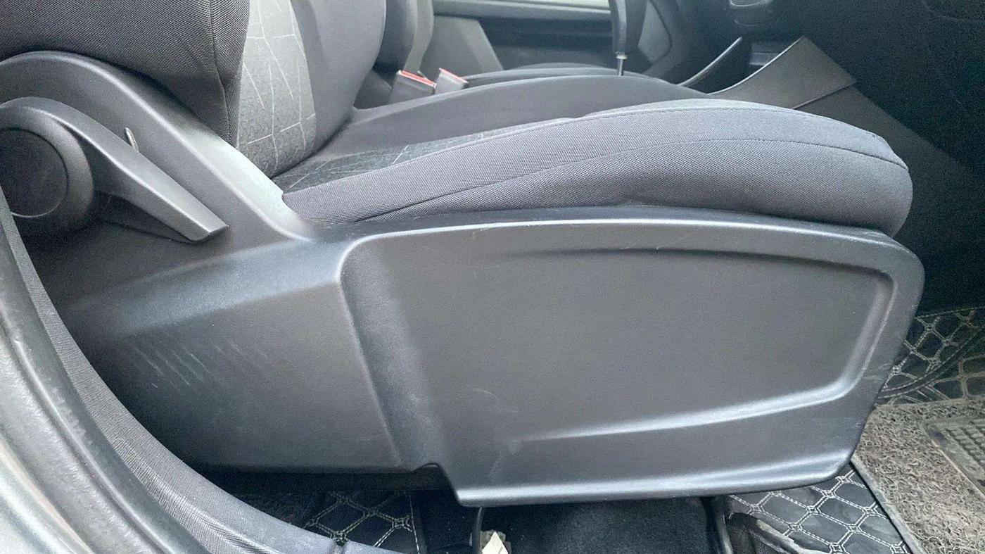 2023 Tata PUNCH ADVENTURE AMT, Petrol, Automatic, 41,239 km, Driver Side Adjustment Panel