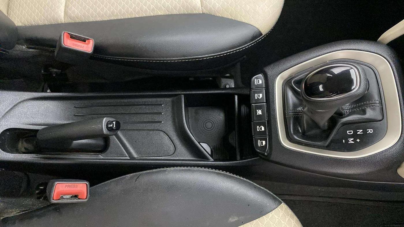 2019 Hyundai NEW SANTRO SPORTZ AMT, Petrol, Automatic, 37,382 km, Gear Lever