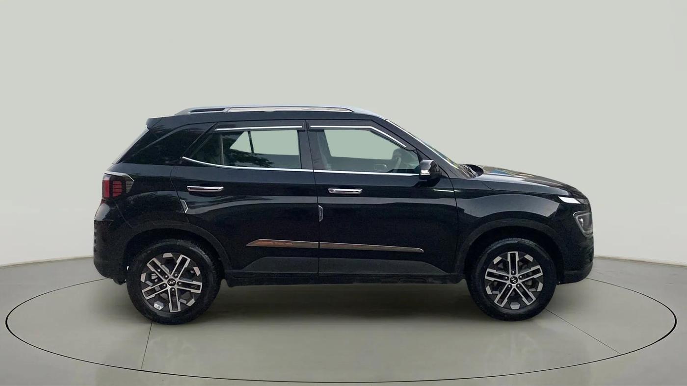 2023 Hyundai VENUE SX 1.2 PETROL, Petrol, Manual, 24,838 km, Right Side View