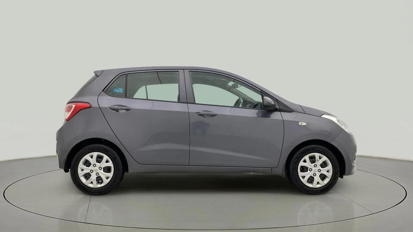 2015 Hyundai Grand i10 MAGNA 1.2 KAPPA VTVT, Petrol, Manual, 48,737 km, Right Side View