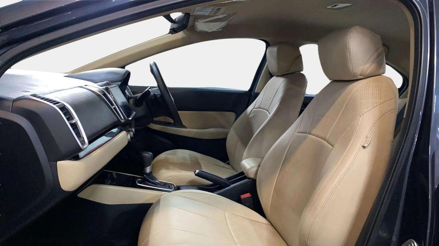 2022 Honda City 1.5L I-VTEC V CVT 5TH GEN, Petrol, Automatic, 23,060 km, Right Side Front Door Cabin