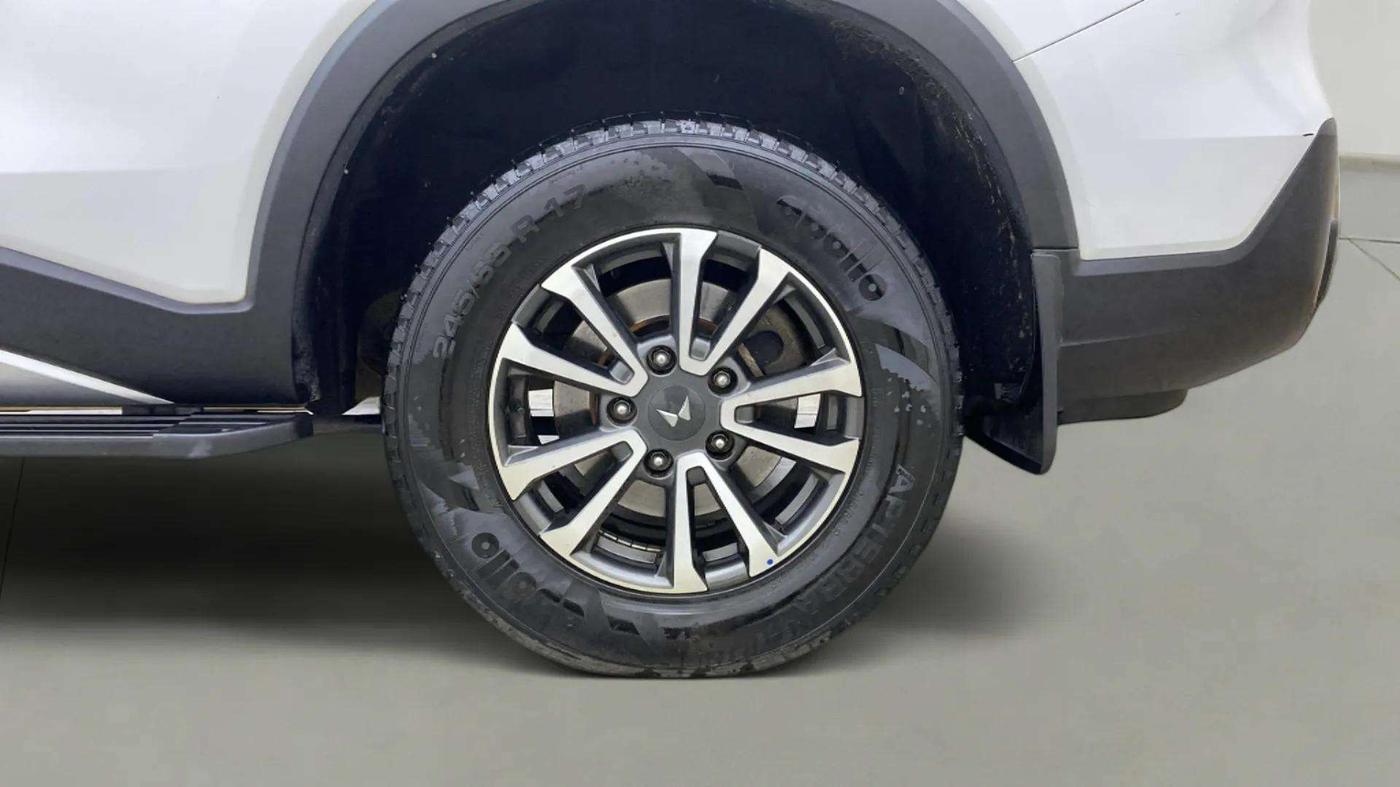 2023 Mahindra SCORPIO-N Z8 L DIESEL MT 2WD 7 STR, Diesel, Manual, 49,928 km, Left Rear Wheel