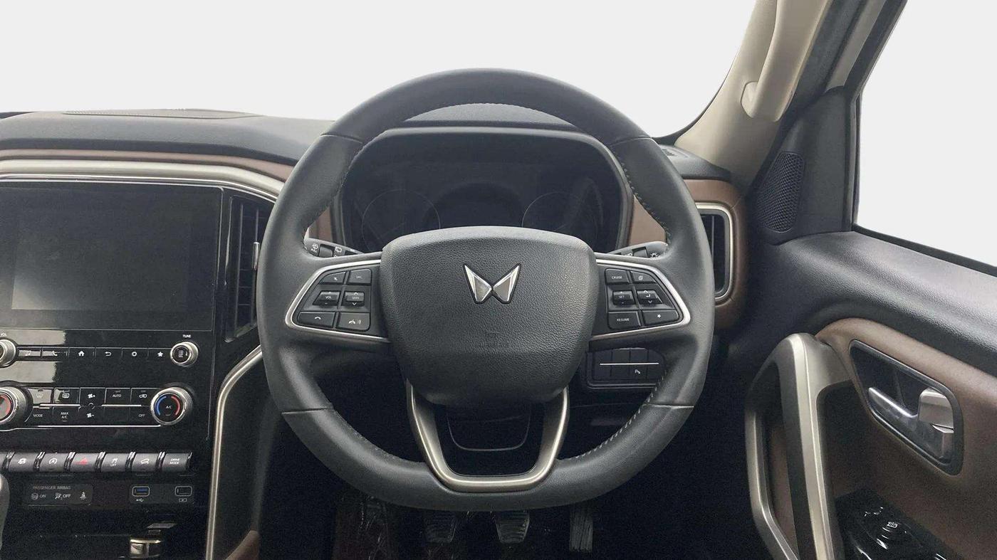 2023 Mahindra SCORPIO-N Z8 L DIESEL MT 2WD 7 STR, Diesel, Manual, 49,928 km, Steering Wheel Close Up