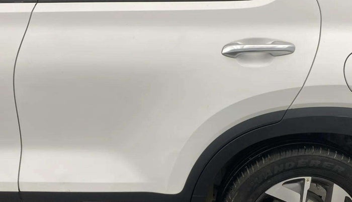 2022 KIA SONET HTX 1.0 IMT, Petrol, Manual, 55,563 km, Rear left door - Slightly dented