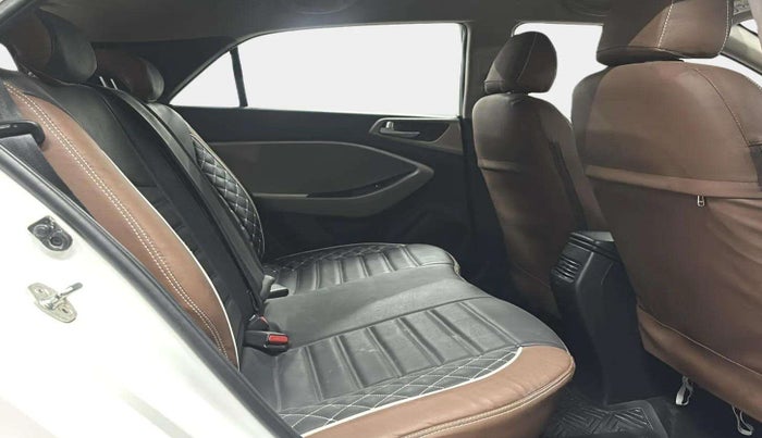 2019 Hyundai Elite i20 ASTA 1.2 (O), Petrol, Manual, 43,156 km, Right Side Rear Door Cabin