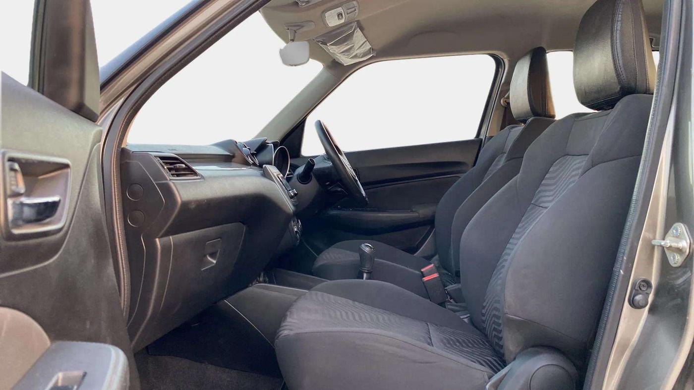 2020 Maruti Swift VXI, Petrol, Manual, 27,626 km, Right Side Front Door Cabin