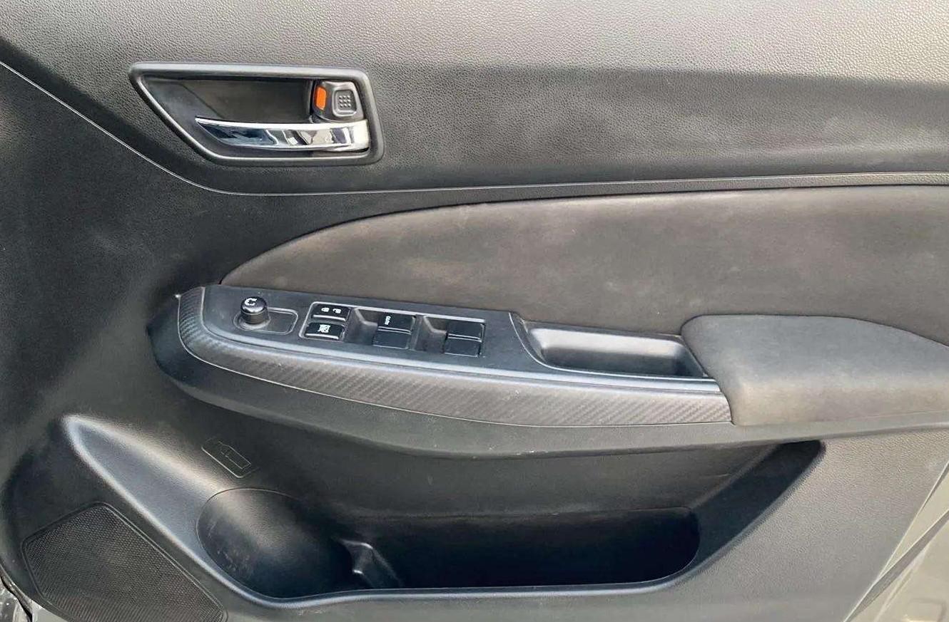 2020 Maruti Swift VXI, Petrol, Manual, 27,626 km, Driver Side Door Panels Control