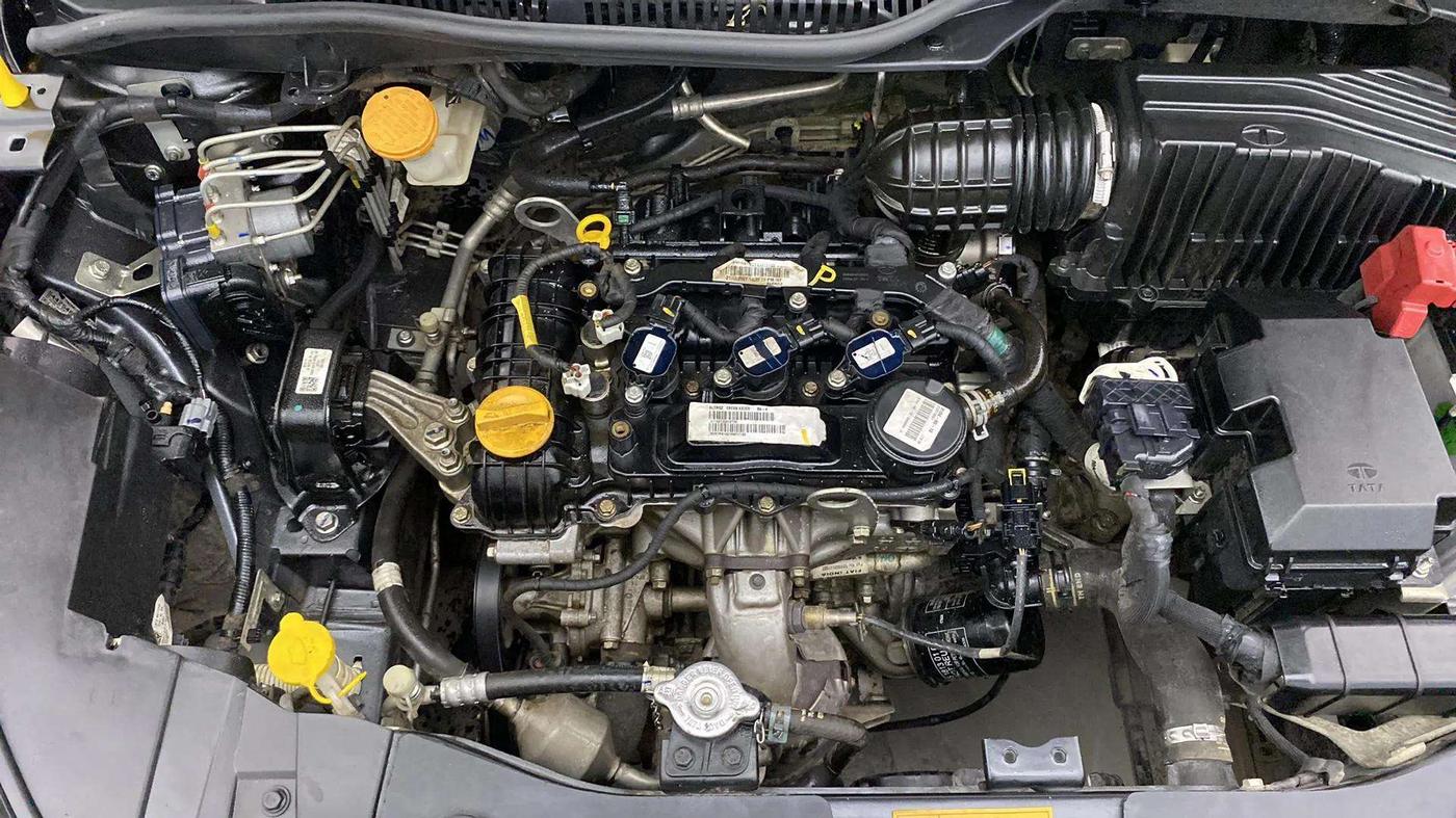 2021 Tata ALTROZ XE PETROL, Petrol, Manual, 51,293 km, Engine View - Right