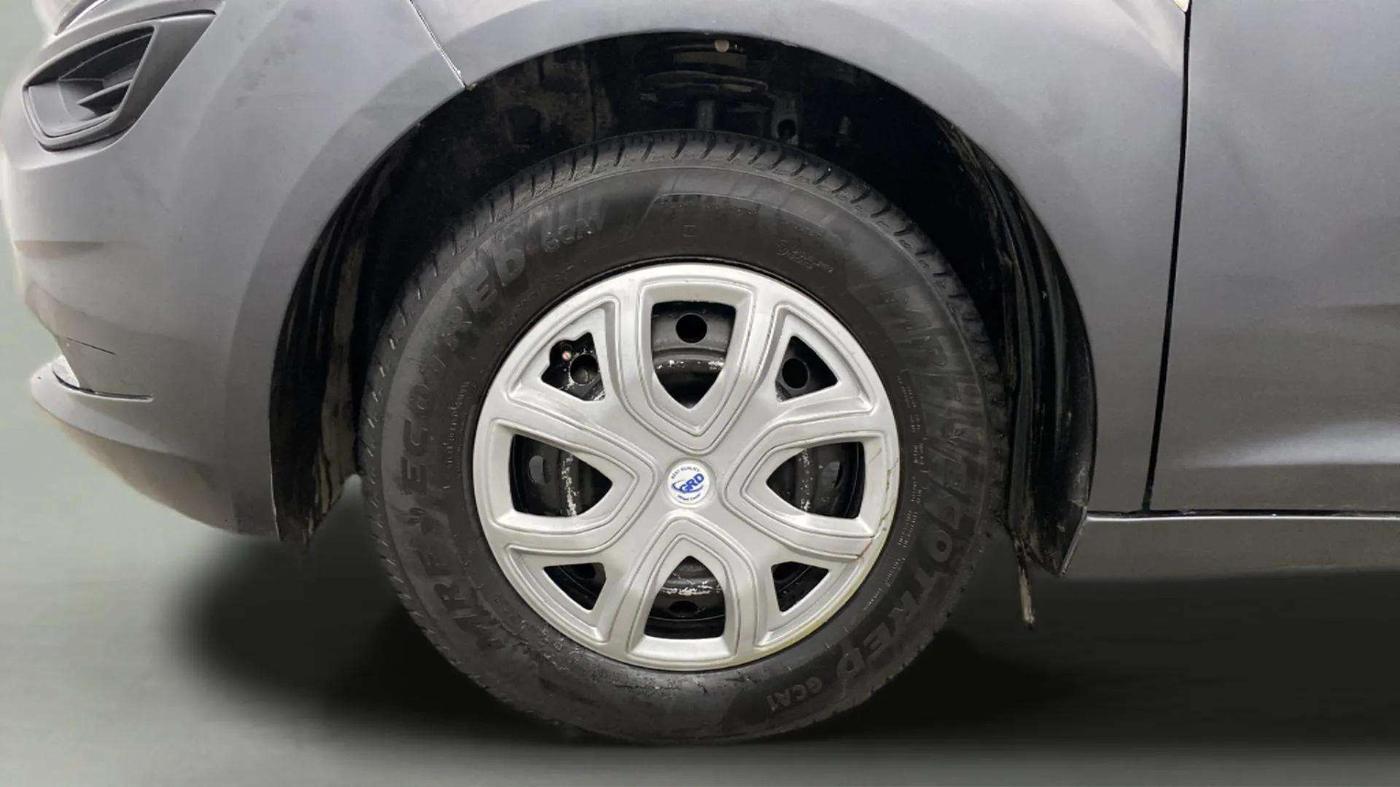 2021 Tata ALTROZ XE PETROL, Petrol, Manual, 51,293 km, Left Front Wheel
