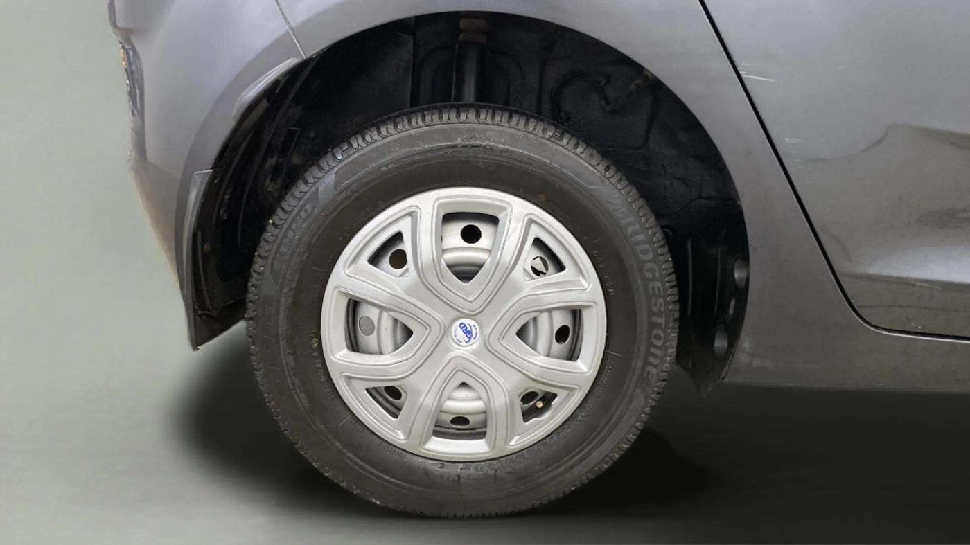 2021 Tata ALTROZ XE PETROL, Petrol, Manual, 51,293 km, Right Rear Wheel