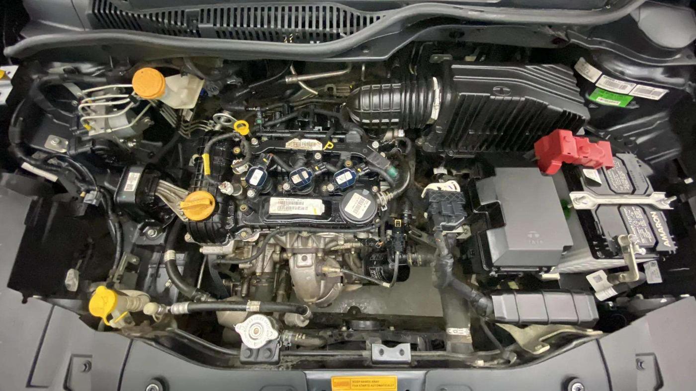 2021 Tata ALTROZ XE PETROL, Petrol, Manual, 51,293 km, Engine View