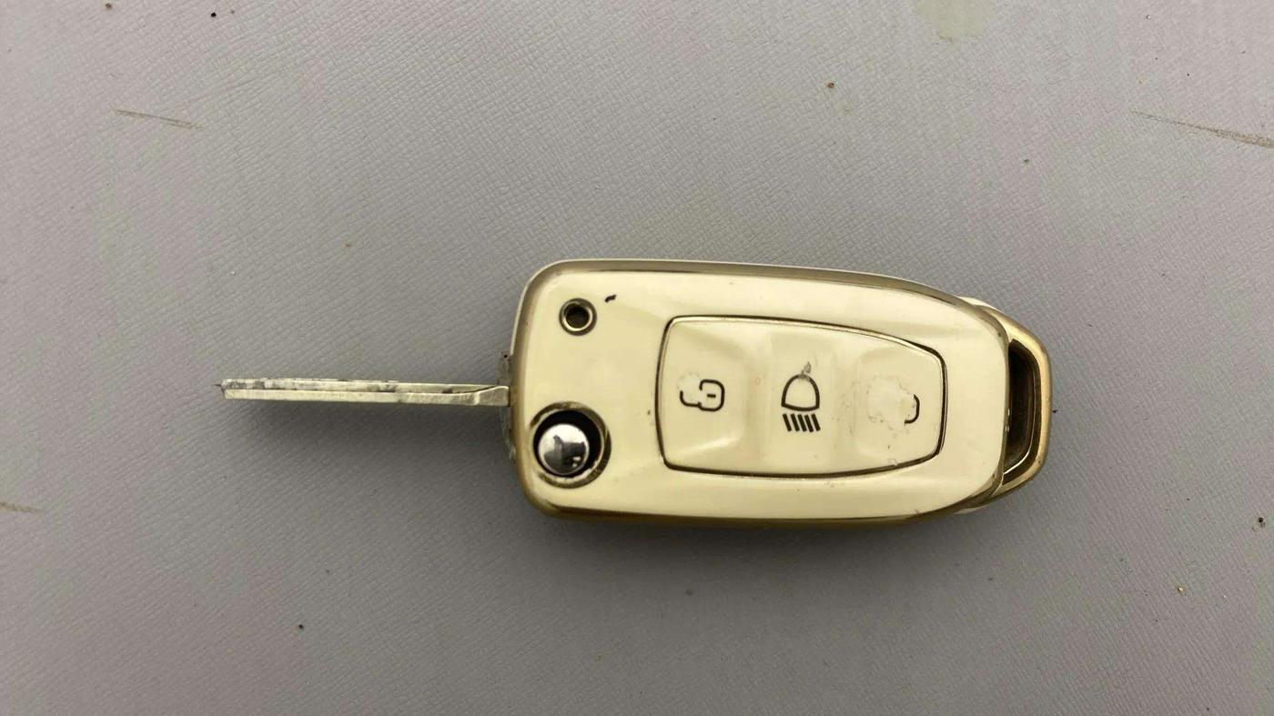 2019 Tata Tiago XZ PLUS PETROL, Petrol, Manual, 41,433 km, Key Close Up