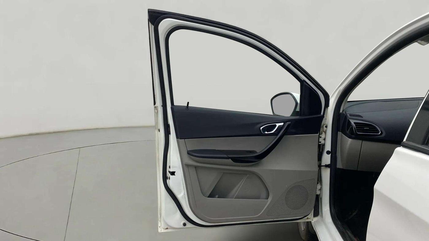 2019 Tata Tiago XZ PLUS PETROL, Petrol, Manual, 41,433 km, LHS Front Door