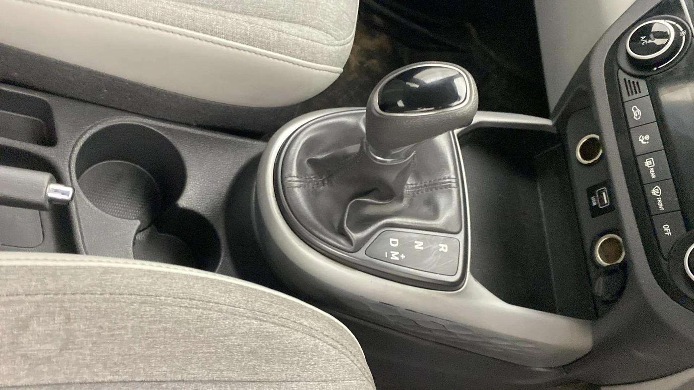2020 Hyundai GRAND I10 NIOS ASTA AMT 1.2 KAPPA VTVT, Petrol, Automatic, 49,149 km, Gear Lever