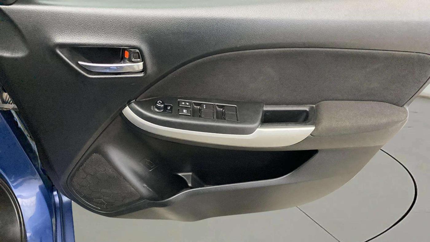 2017 Maruti Baleno ZETA CVT PETROL 1.2, Petrol, Automatic, 45,975 km, Driver Side Door Panels Control