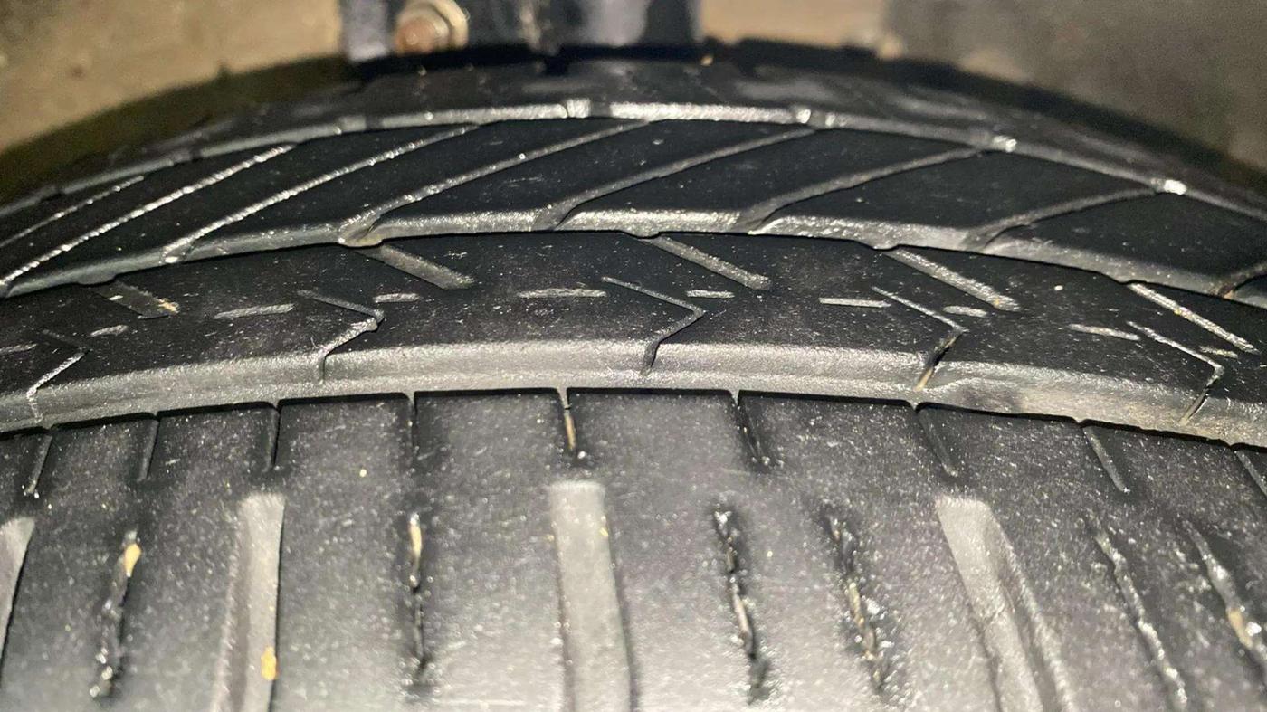 2016 Maruti Celerio ZXI, Petrol, Manual, 70,557 km, Right Front Tyre Tread