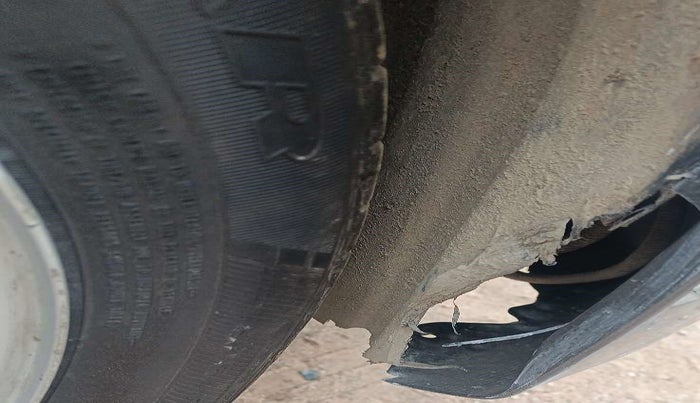 2016 Maruti Celerio ZXI, Petrol, Manual, 70,502 km, Right fender - Lining loose