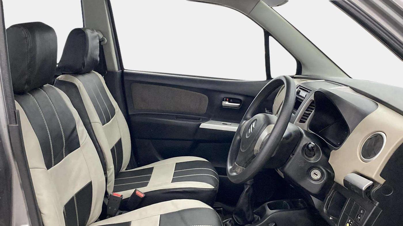 2013 Maruti Wagon R 1.0 LXI CNG, CNG, Manual, 94,252 km, Right Side Front Door Cabin