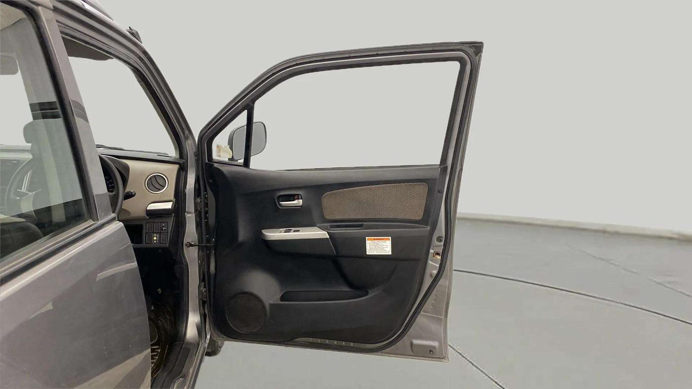 2013 Maruti Wagon R 1.0 LXI CNG, CNG, Manual, 94,252 km, RHS Front Door