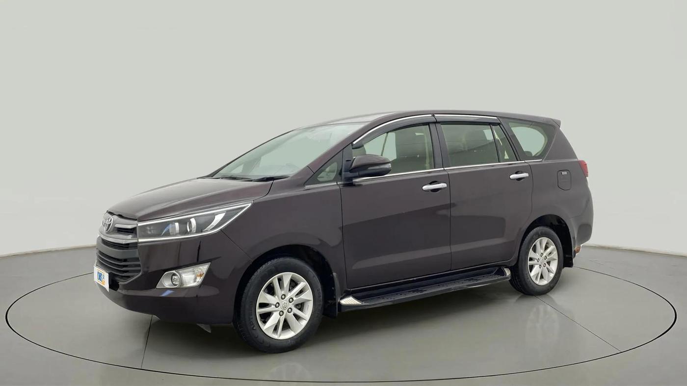 2020 Toyota Innova Crysta 2.4 VX 7 STR, Diesel, Manual, 34,186 km, Left Front Diagonal