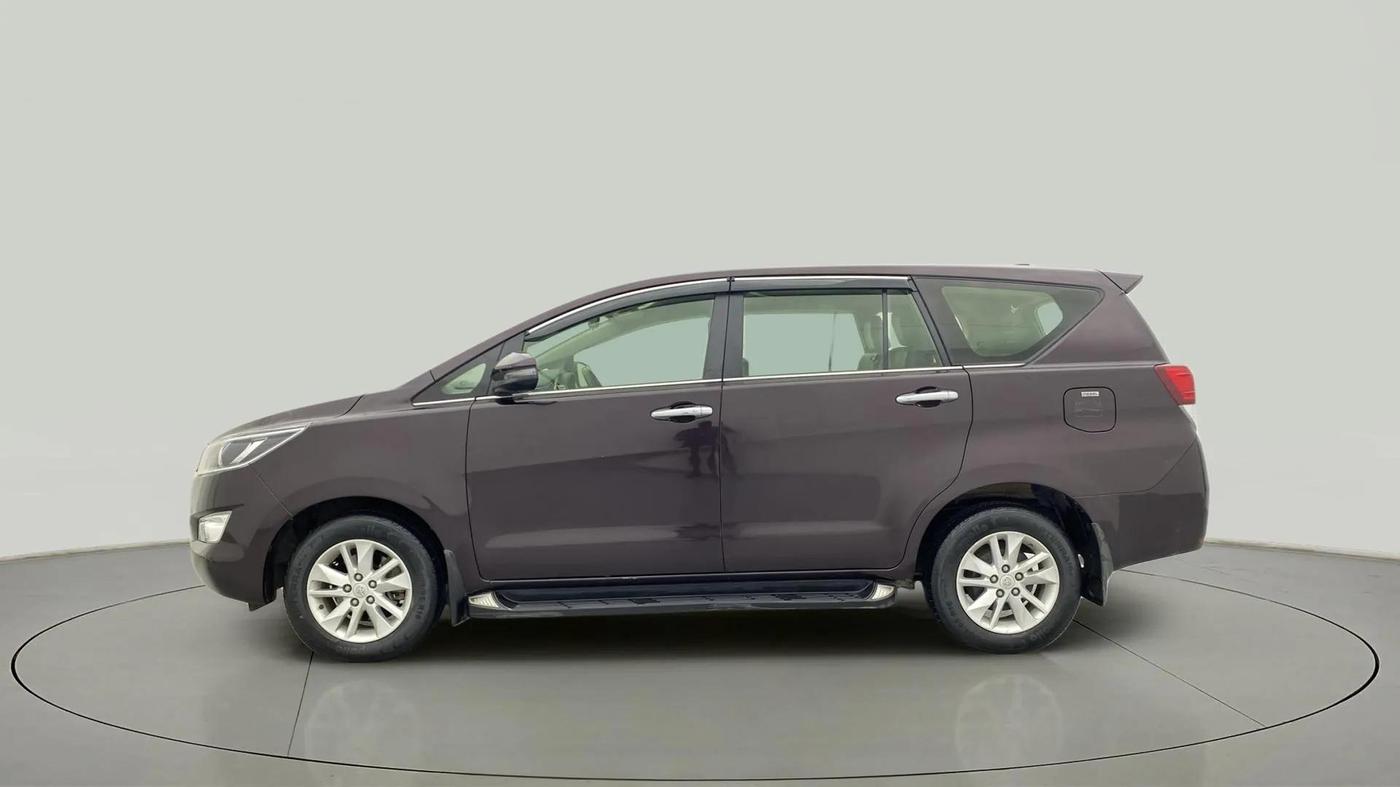 2020 Toyota Innova Crysta 2.4 VX 7 STR, Diesel, Manual, 34,186 km, Left Side
