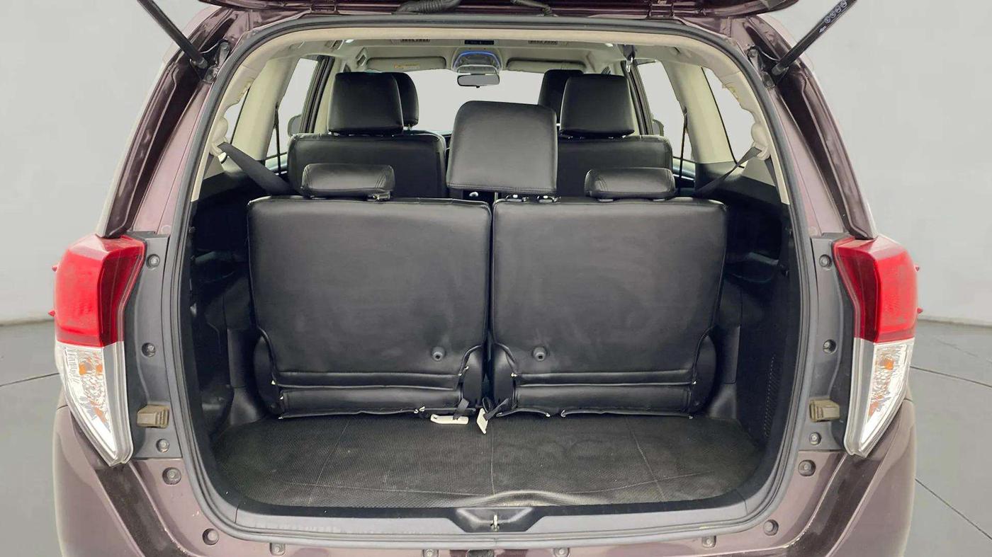2020 Toyota Innova Crysta 2.4 VX 7 STR, Diesel, Manual, 34,186 km, Boot Inside