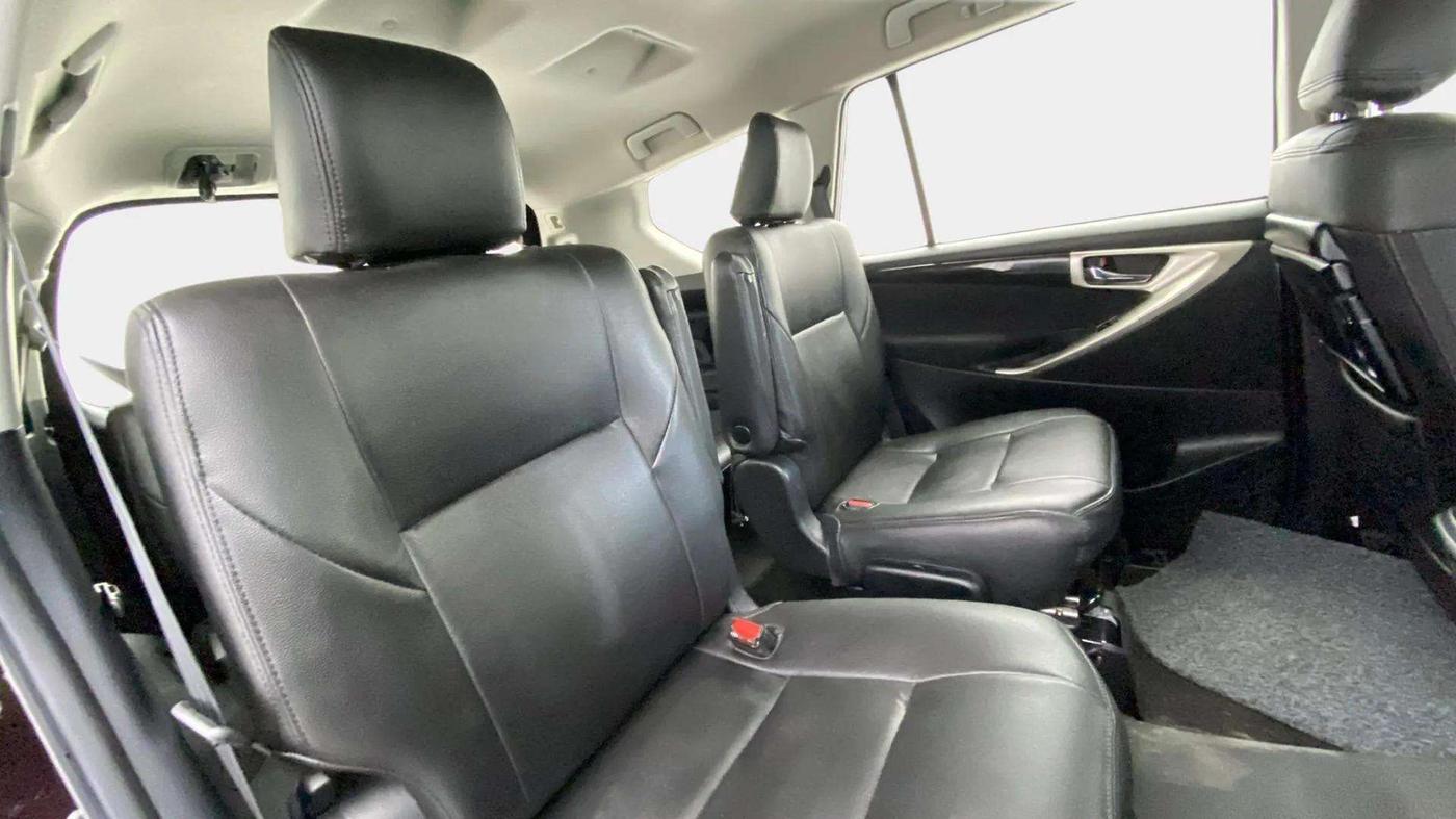 2020 Toyota Innova Crysta 2.4 VX 7 STR, Diesel, Manual, 34,186 km, Right Side Rear Door Cabin