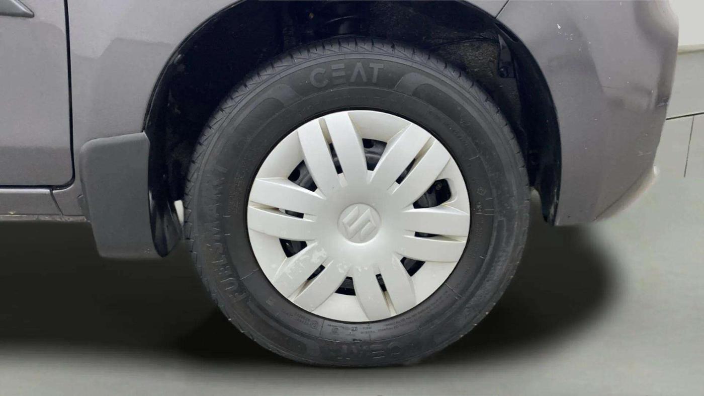 2020 Maruti Alto VXI PLUS, Petrol, Manual, 16,188 km, Right Front Wheel