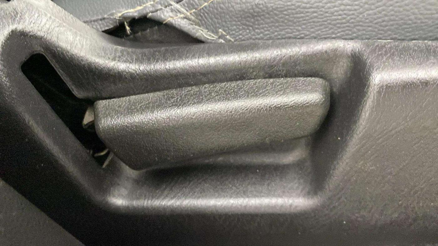 2020 Maruti Alto VXI PLUS, Petrol, Manual, 16,188 km, Driver Side Adjustment Panel